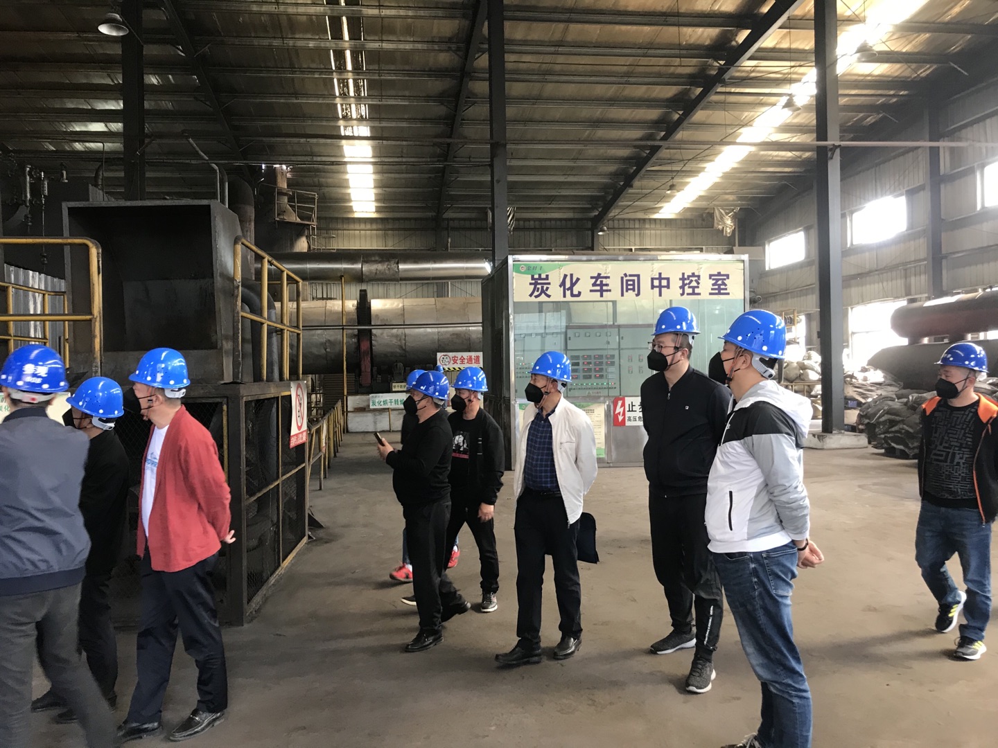 欢迎湖南郴州烟草公司领导莅临时科威宁炭基肥工厂考察调研